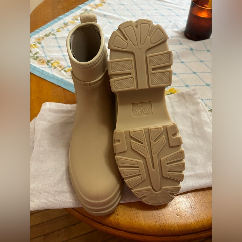 Zara Cream Ankle Boots